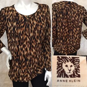 2 chest pocket silky stretch hidden button down